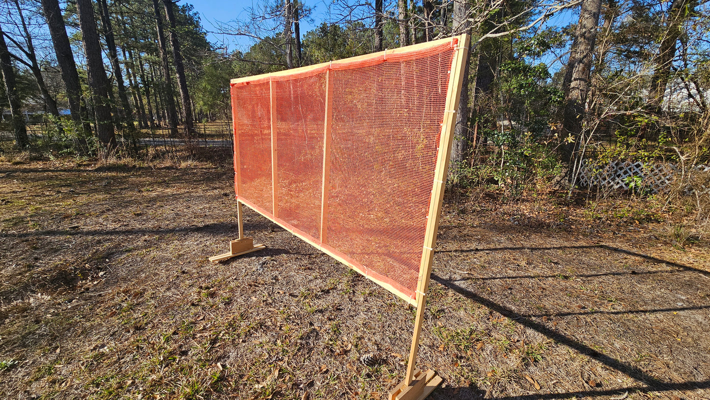 USPSA barrier netting with wind-permeable design